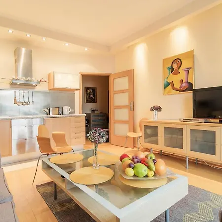 Grand Апартаменти *