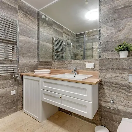 Grand Appartement *